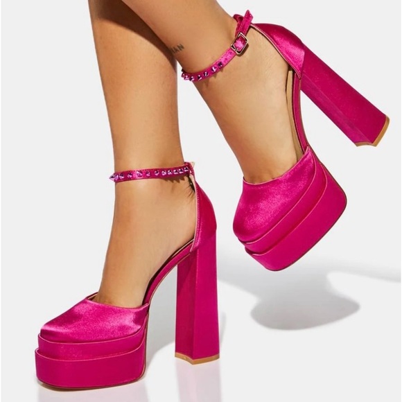 azalea Shoes - Azalea Wang Penelope Platform
High Heel Fuchsia Size 7 Pink pre owned